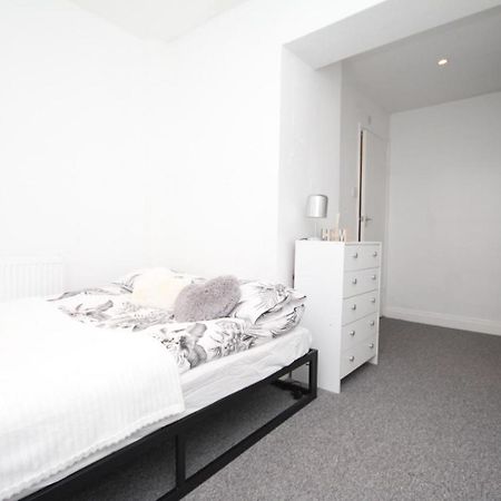 Lovely 3 Bed Spacious Flat Apartment In Central Londyn Zewnętrze zdjęcie