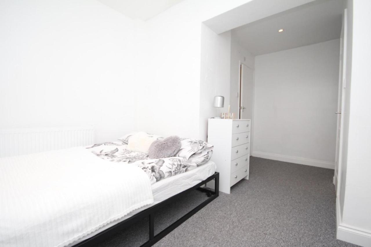 Lovely 3 Bed Spacious Flat Apartment In Central Londyn Zewnętrze zdjęcie