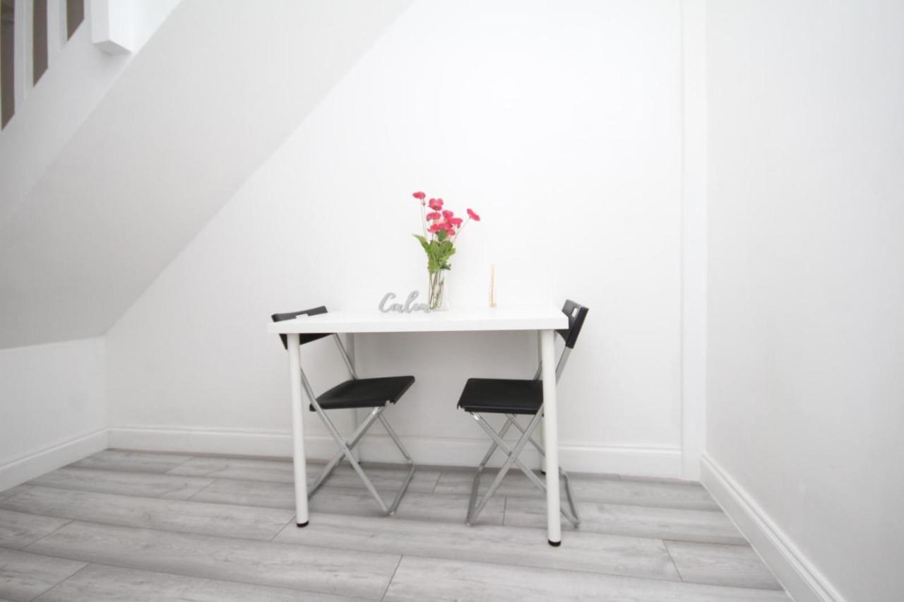 Lovely 3 Bed Spacious Flat Apartment In Central Londyn Zewnętrze zdjęcie